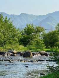 當都市人花288蚊買「自然體驗課」，呢度嘅溪石正免費