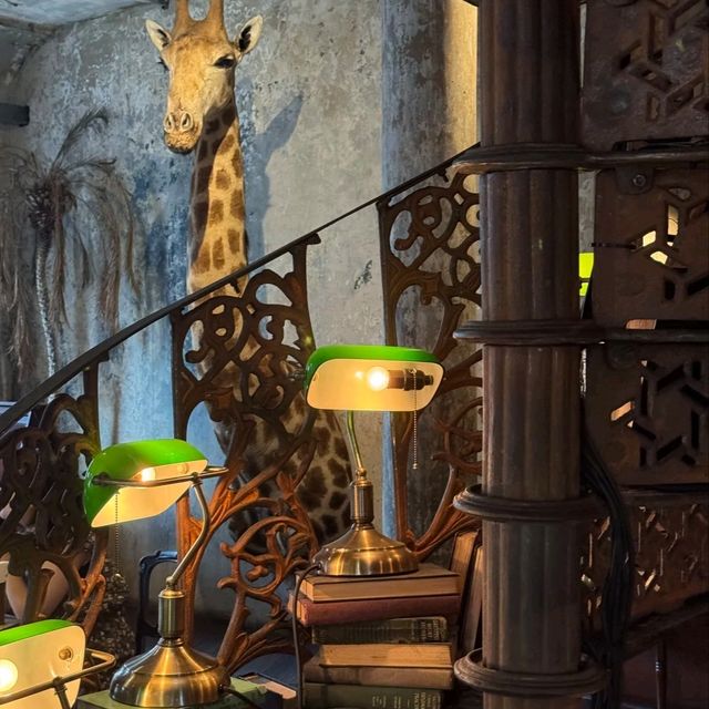 曼谷呢間古堡cafe，入去就似穿越咗！✨
