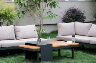 Atour Renhuai｜Every Object and Scene is Gentle, Hiding the Warmth of the Wine Capital