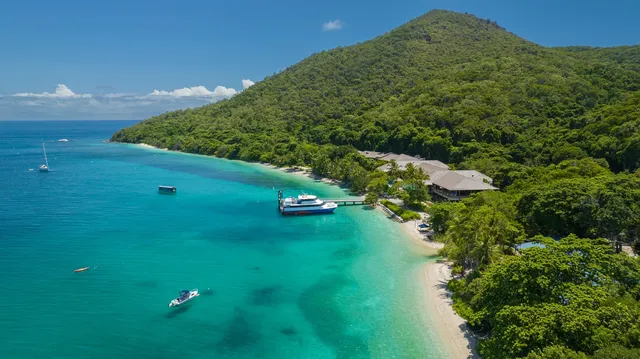 最後召集！聖誕新年大堡礁豪華4日含機票