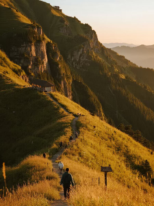 冬日帶娃登武功山!省力不費媽親子徒步攻略 冬日帶娃登武功山!省力不費媽親子徒步攻略