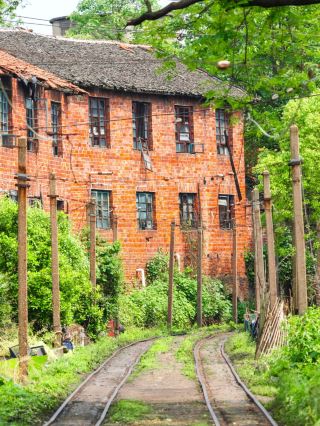 สถานที่ท่องเที่ยวลับในหูหนาน | บังเอิญไปเจอเมืองรถรางแคบที่เหมือนหลุดมาจากอนิเมะญี่ปุ่น