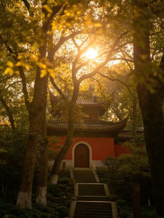 Jinan West Station Travel Guide｜Stay at an Esports Hotel, Explore Impression Jinan, and Enjoy a Relaxing Journey