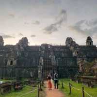 พระอาทิตย์ตกที่ปราสาทพนมบาแคงหน้าหนาว