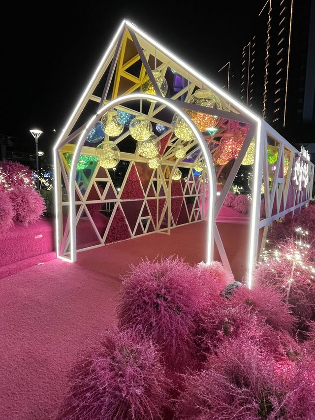 新年+情人節好去處:日本超人氣浪漫花田《地膚之森》 新年+情人節好去處:日本超人氣浪漫花田《地膚之森》