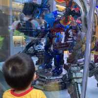 《全球首間變形金剛主題餐廳🤖》