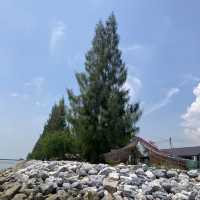 Rusamelae Beach 
