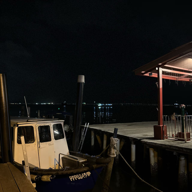 Chew jetty at night
