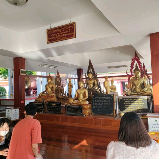 วัดพระศรีมหาธาตุวรมหาวิหาร พิษณุโลก