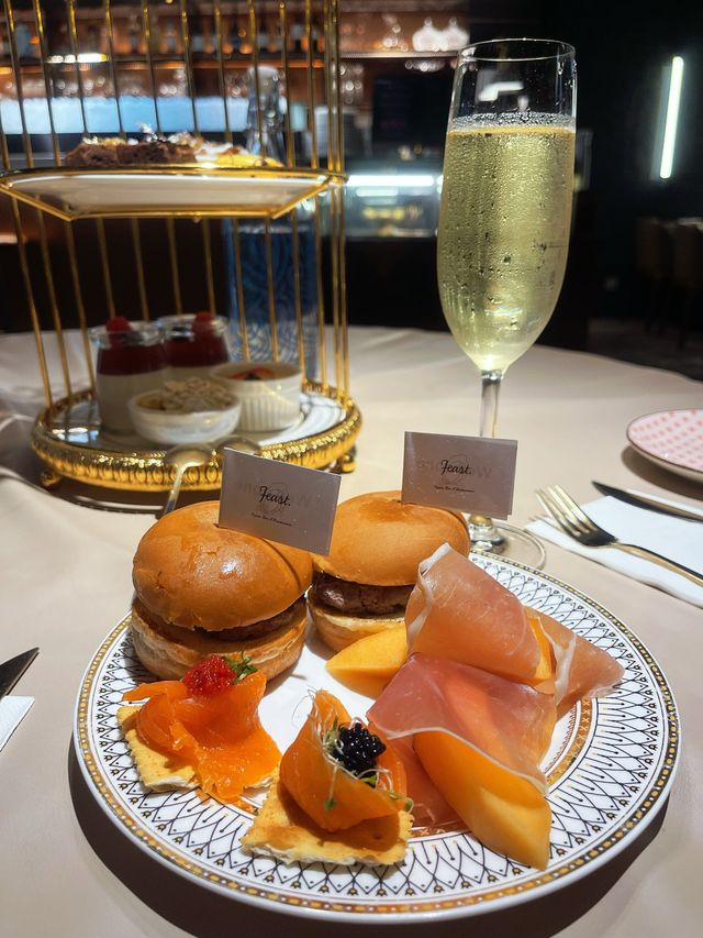 浪漫情調🌹高質三層架tea set下午茶🥂🍰無可挑剔🤩  🦪Feast Oyster Bar  