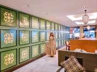 ที่พักสวยสไตล์ชิโนโปรตุกีสผสมผสานความร่วมสมัย
ใจกลางเมืองป่าตอง