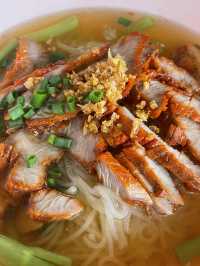 ก๋วยเตี๋ยวต้มยำริมเขื่อน