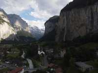 瑞士🇨🇭 ｜ 少女峰區絕美風景小鎮 🏘️ - 勞特布魯嫩 （Lauterbrunnen)