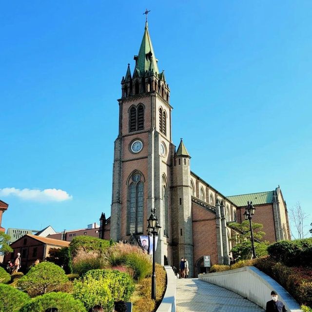 Photogenic Seoul  at Myeongsong Cathedral 