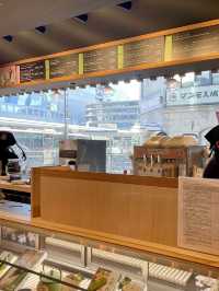 京都タワービル　お抹茶『辻利』