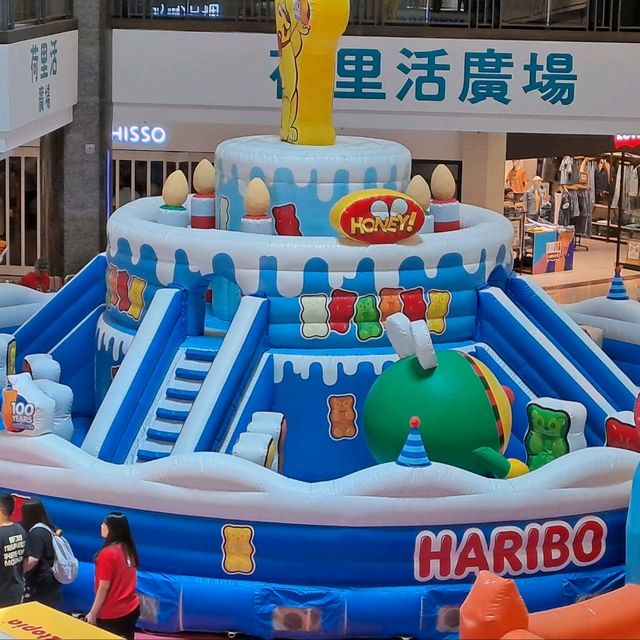 跳轉荷里活廣場