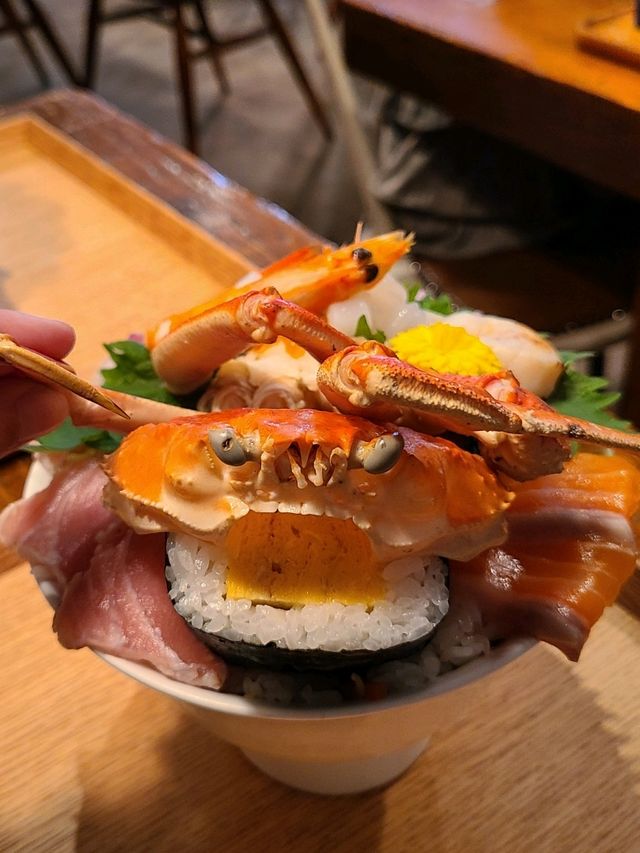 【福岡ランチ】ど迫力の海鮮丼