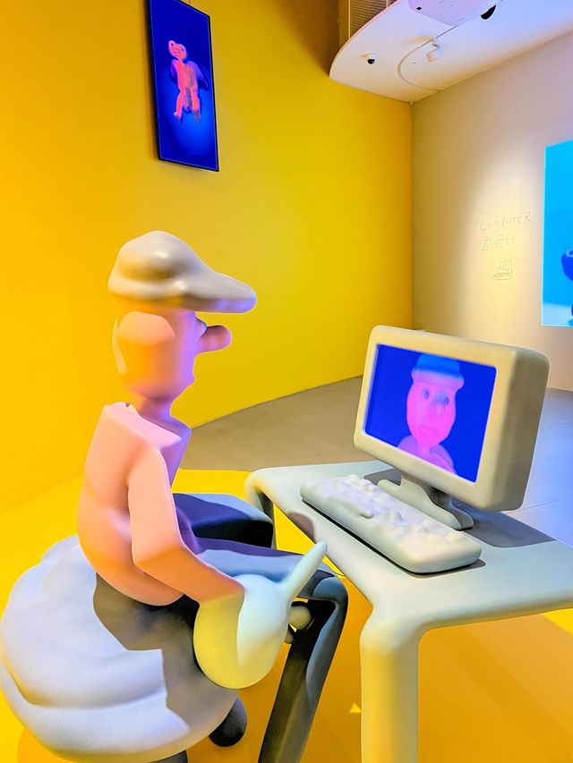 서울데이트코스로 추천하는 알록달록 전시회🌈