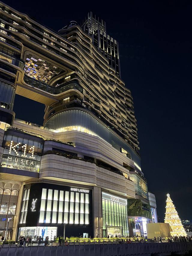 維港最令聖誕樹🎄‼️Dior金色聖誕樹❤️少女必到打卡聖地