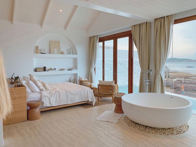 บ้านรินรักษ์​ เกาะล้าน