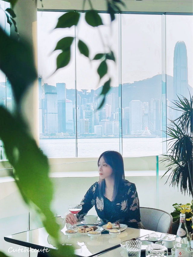 對著香港維港海景吃下午茶是什麼體驗