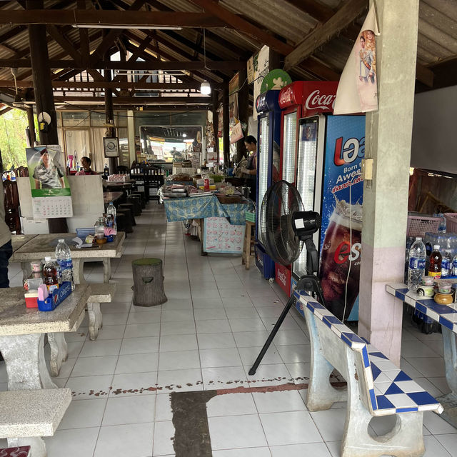 ก๋วยเตี๋ยวเรือใบชินบุตร : หนองบัวลำภู