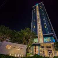 โรงแรมใจกลางเมือง มีสวนน้ำลอยฟ้า