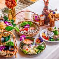 คาเฟ่ลับริมน้ำที่ต้องนั่งเรือเข้าไปเท่านั้น