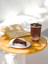 🫗 Jeji Cafe & Dessert Shop คาเฟ่สไตล์ญี่ปุ่น