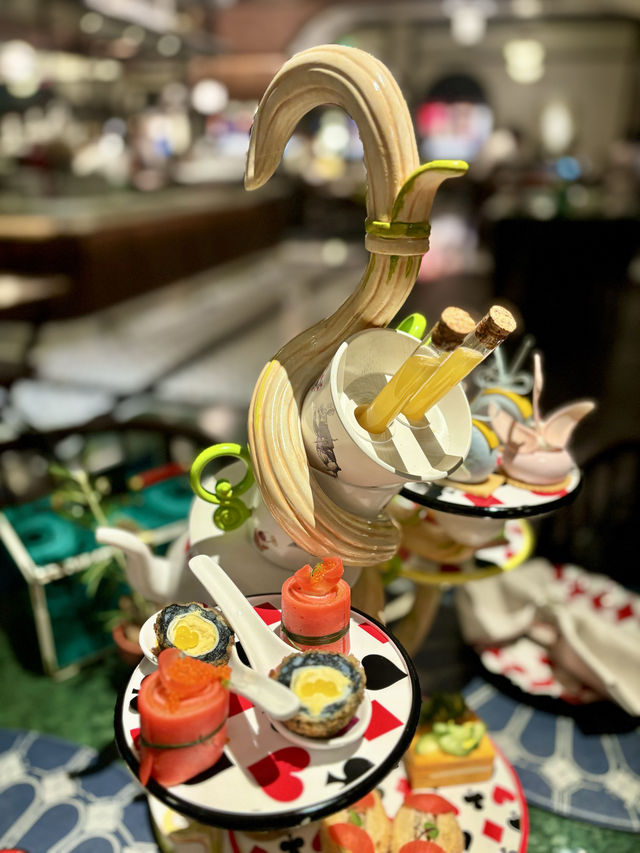 【澳門】愛麗絲夢遊仙境主題下午茶 I 倫敦人邱吉爾餐廳