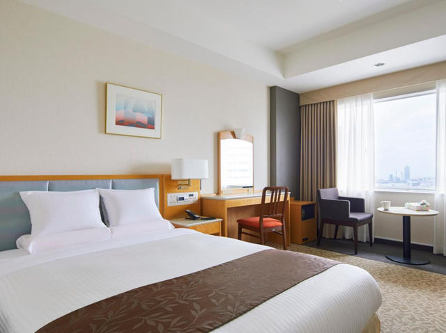 Art Hotel Osaka Bay Tower
