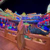mesmerizing lights display at kek lok si penang