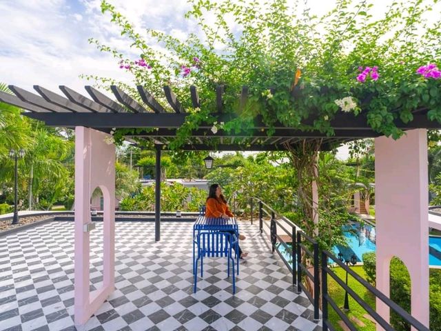 ที่พักหัวหินไม่ติดทะเล แต่ติดสระทุกห้อง