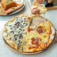Bat Tales Cafe & Restaurant Khaoyai