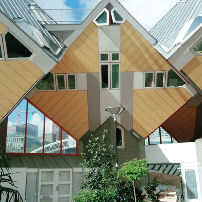 鹿特丹舊港立體方塊屋」：現代建築，適合任何時間和場景｜Trip.com 鹿特丹