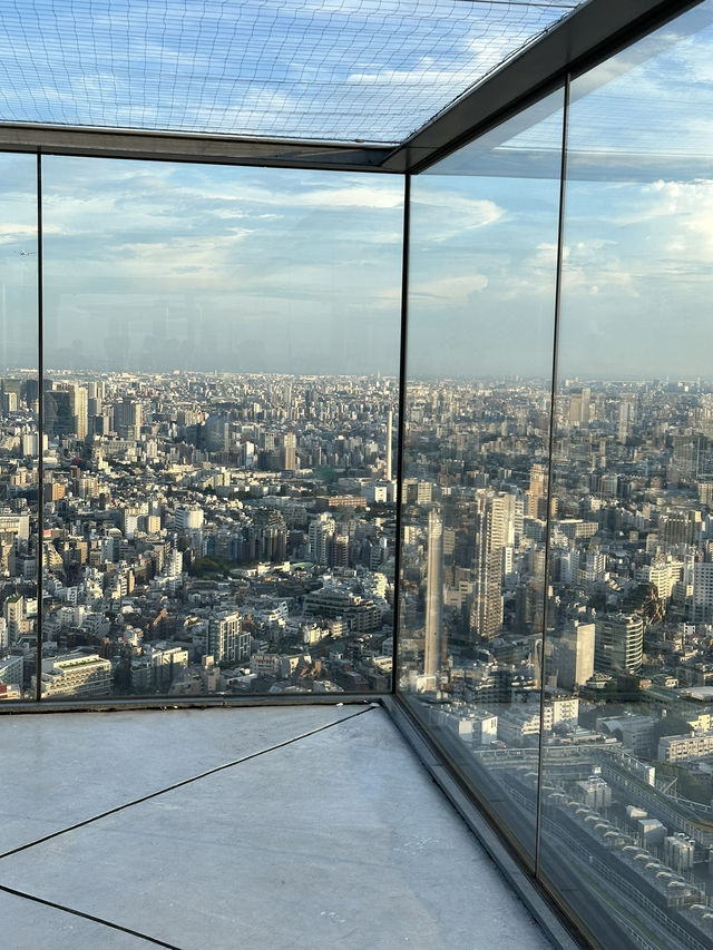 【SHIBUYA SKY 澀谷頂樓無敵360度東京全景，日落必去！】