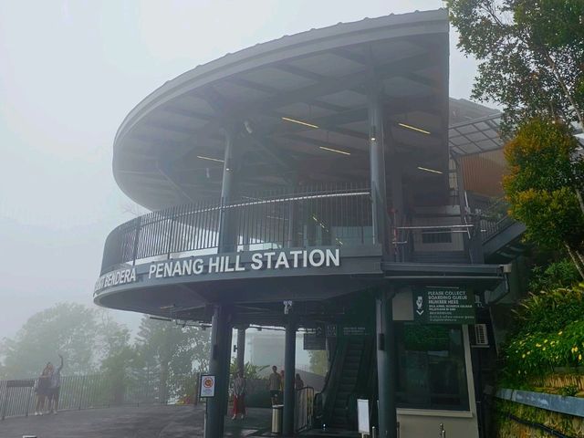 Penang Hill: ยอดเขากับวิวที่งดงามของปีนัง ⛰️