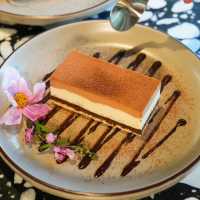 Rongmai mahachai cafe and stay