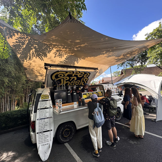 A Cozy & Fun Chiang Mai Daytime Market!