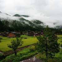 在夏日旅行裡感受著白川鄉合掌村的歷史與靈魂