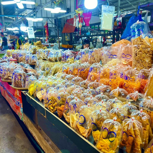 ตลาดประมงพื้นบ้านอ่างศิลา