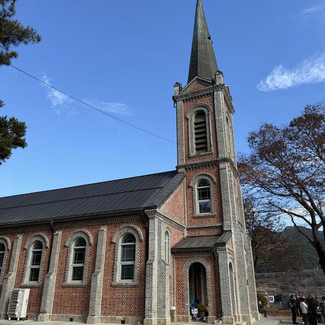 원주의 유일한 고딕양식 ‘용소막성당’에서의 로맨틱한 가을 야외데이트⛪️