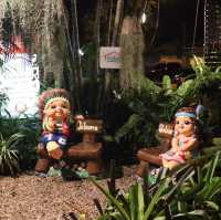 บ้านริมน้ำ