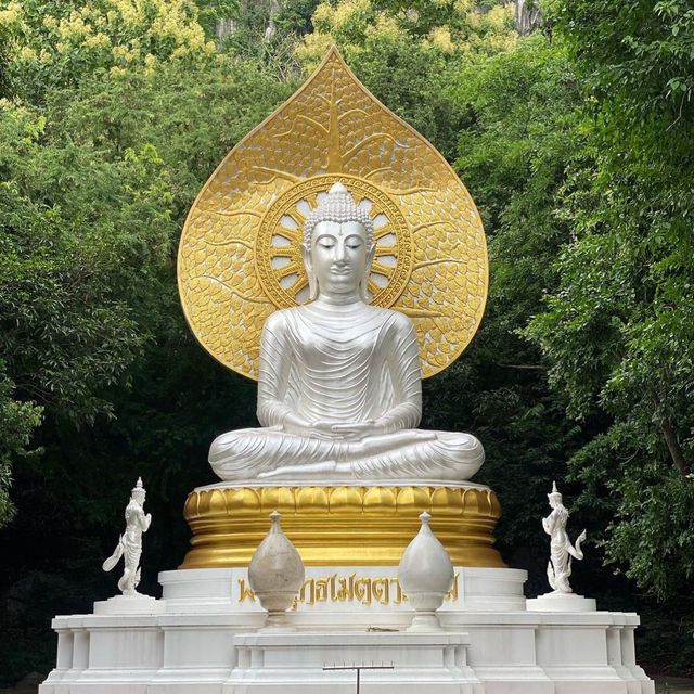 เที่ยววัดถ้ำพระโพธิสัตว์ จ.สระบุรี 🌿✨