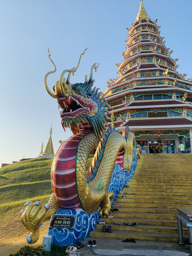 Wat Huay Pla Kang: Home of the Majestic Dragons and Panoramic Views