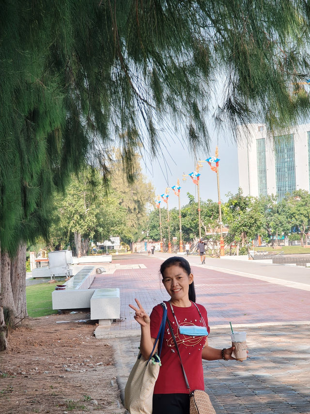 เช้า ๆ ที่สวนสาธารณะหนองประจักษ์ อุดรธานี 🐥