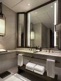 The St. Regis Hong Kong: A Symphony of Sophistication and Luxury