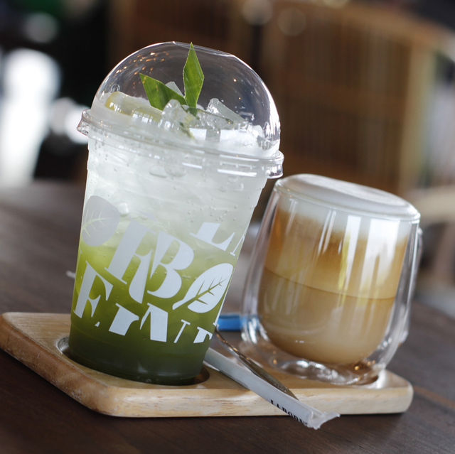 หวัดดีค๊าบบบ เพชรบูรณ์ -La Borne Point-