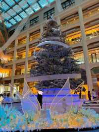 美しすぎるツリーを見ながらショッピングができるスポット🛒🎄💖【東京駅】