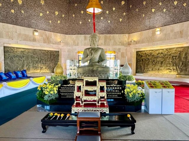 พระธาตุ​ดอย​อินทนนท์​ ไหว้พระขอพร เชียงใหม่